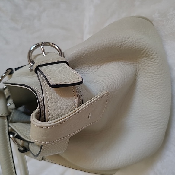 🌟CLEARANCE🌟Salvatore Ferragamo bag - Picture 4 of 16